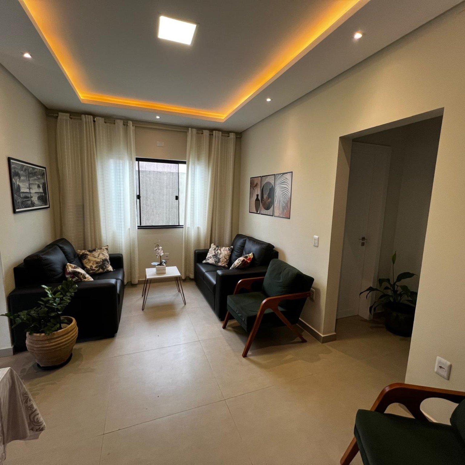 Sala de estar com iluminação em LED