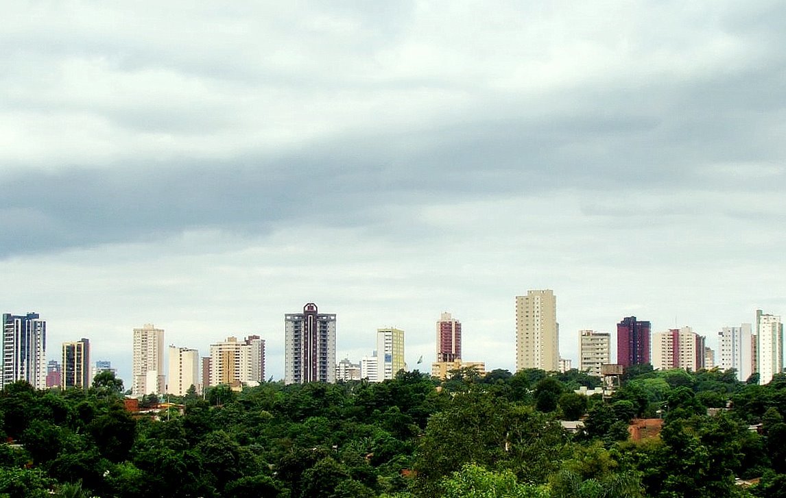 Vista urbana de Foz do Iguaçu, imagem de contexto regional